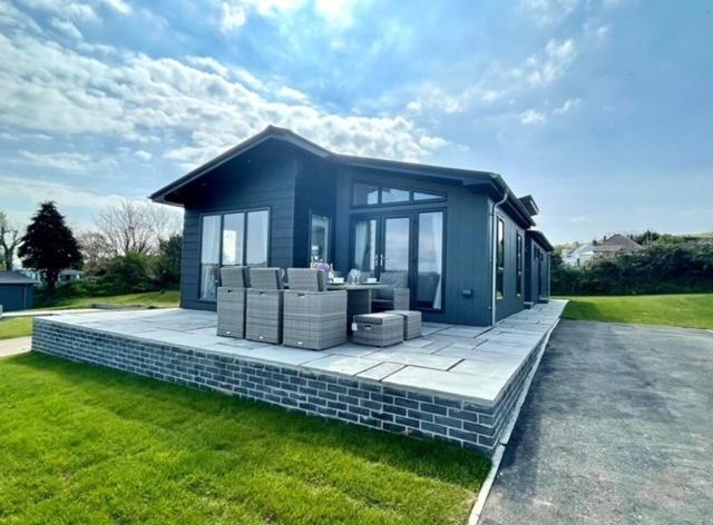 *Luxury Holiday Home With Hot Tub Close To Beach* Penally Экстерьер фото